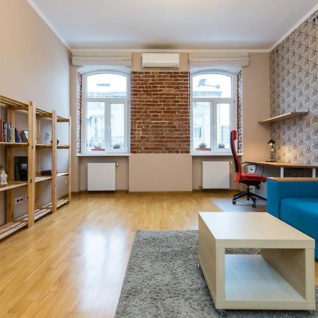 Light And Spacious Apartment On Gazova Str Leopoli Esterno foto