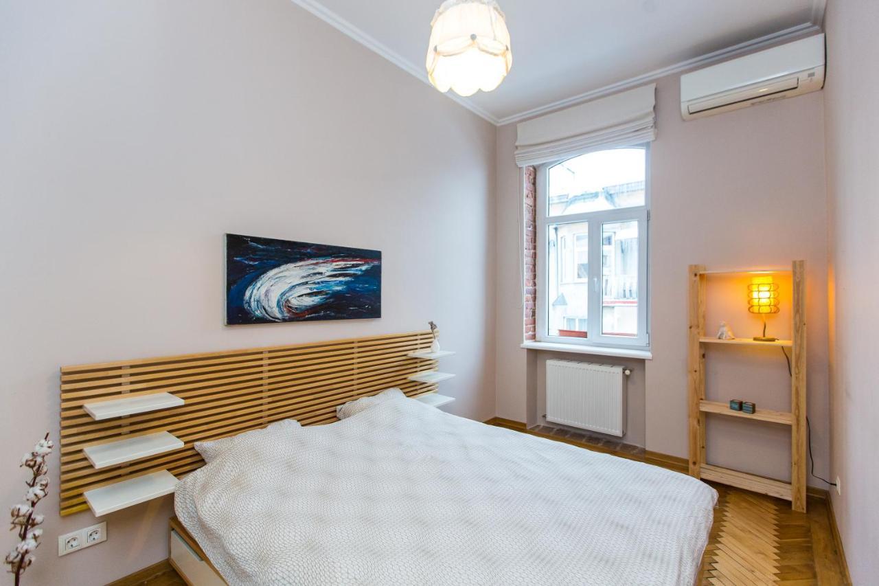 Light And Spacious Apartment On Gazova Str Leopoli Esterno foto